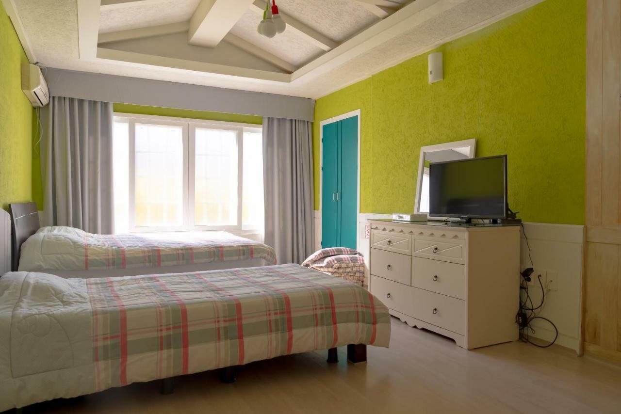 Joyville Resort เมืองเชจู ภายนอก รูปภาพ