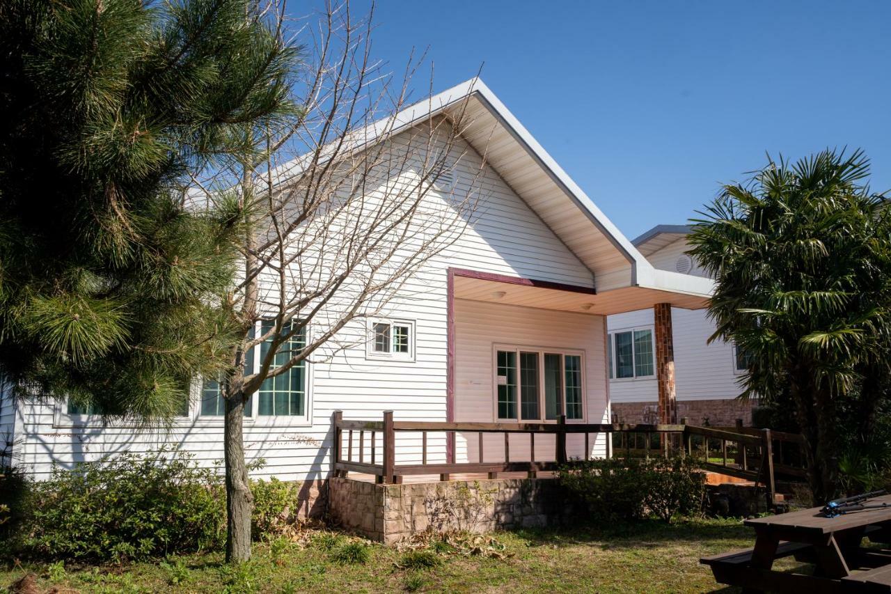 Joyville Resort เมืองเชจู ภายนอก รูปภาพ